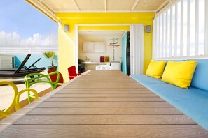 Outdoor dining - 3 BR PH w Private Pool & Jacuzzi two Blocks From the Beach (Playa del Carmen)