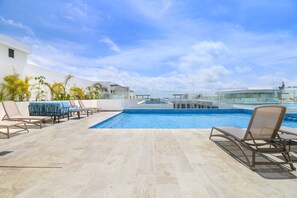 Outdoor pool - Amazing 3 BR With Beautiful Rooftop Views, 3 Blocks From the Beach (Playa del Carmen)