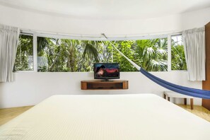 4 bedrooms, laptop workspace, iron/ironing board, bed sheets - Luxe 4BR Architect Villa! Exclusive Lagoon Access! Private Pool!! (Akumal)