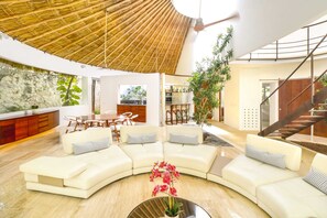 TV - Luxe 4BR Architect Villa! Exclusive Lagoon Access! Private Pool!! (Akumal)