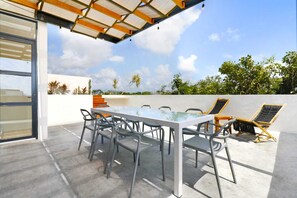 Outdoor dining - 3BR Penthouse! Private Plunge Pool & Spacious Rooftop! Sleeps 9!!! (Tulum)