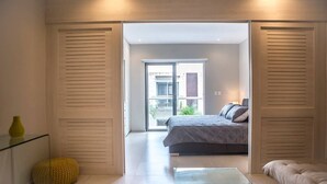 1 bedroom, laptop workspace, bed sheets - Modern 1BR Dream Unit in Playacar-2+pool+ac+wifi! (Playa del Carmen)