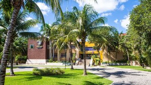 Exterior - Modern 1BR Dream Unit in Playacar-2+pool+ac+wifi! (Playa del Carmen)