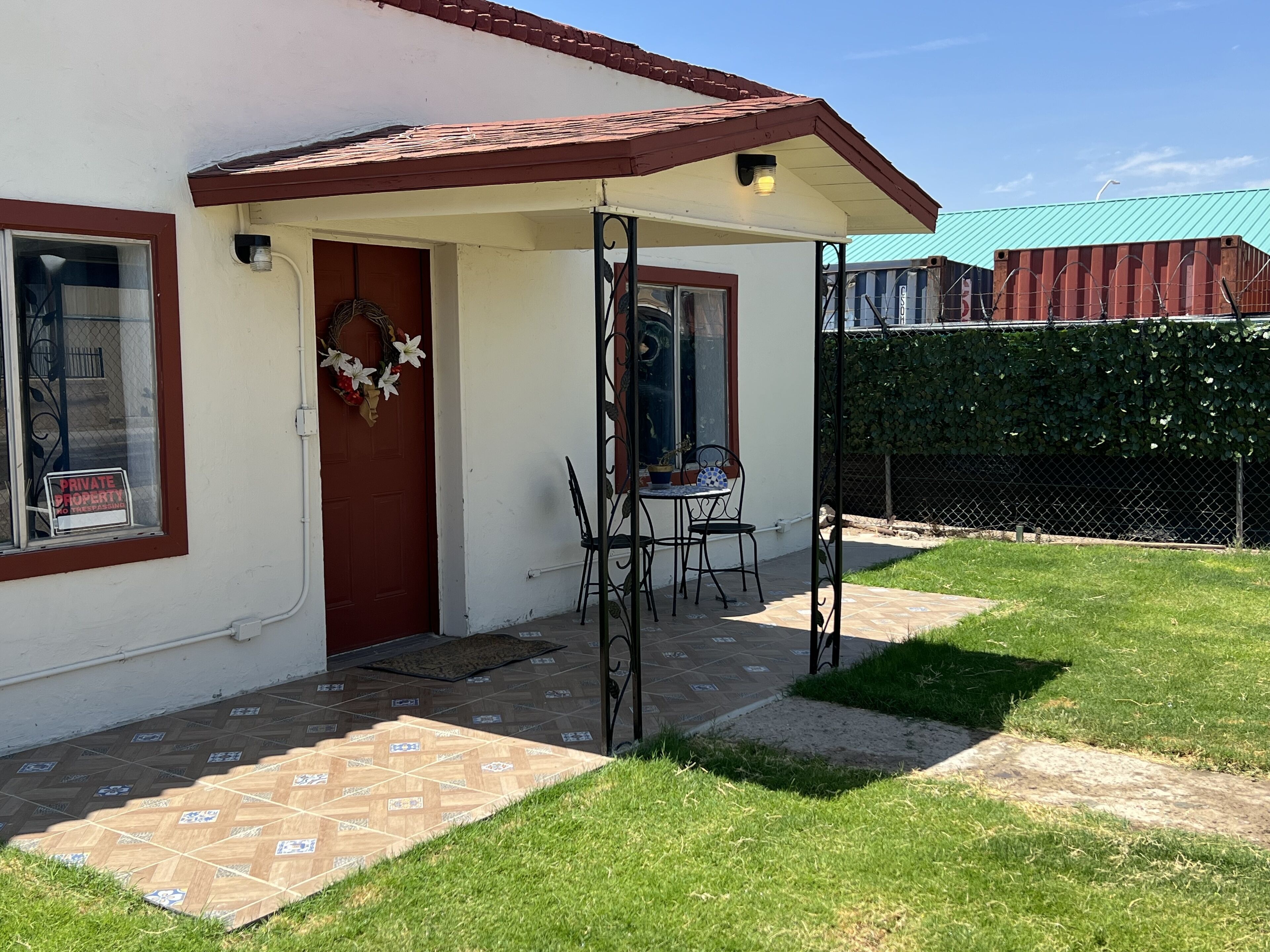 Villa Petunia - an eclectic home near Las Cruces' heart - Long Term available.