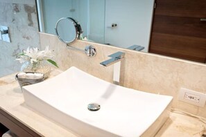 Bathroom - Deluxe 2BR Condo! Private Pool & Rooftop!! (Akumal)