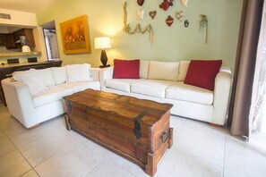 TV - Two Condos, Same Complex, by Coco Beach, Sleep 16 (Playa del Carmen)