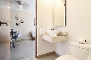 Bathroom - Brand New Condo, Great Location (Playa del Carmen)