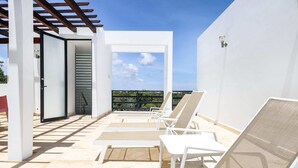 Unclassified image, 3 of 27, button - 2 BR Penthouse With Private Plunge Pool and Breathtaking Views in Akumal (Akumal)