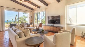 TV - Beautiful Palmilla Villa Stacked With Everything you Need to Enjoy LOS Cabos! (San José del Cabo)