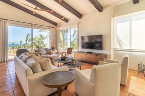 TV - Beautiful Palmilla Villa Stacked With Everything you Need to Enjoy LOS Cabos! (San José del Cabo)