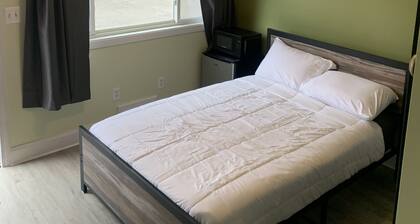 Charming 1-bedroom boutique hotel room in Norwell