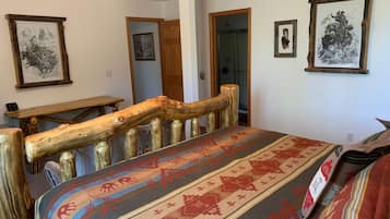 3 Schlafzimmer, Schreibtisch, Bügeleisen/Bügelbrett, WLAN