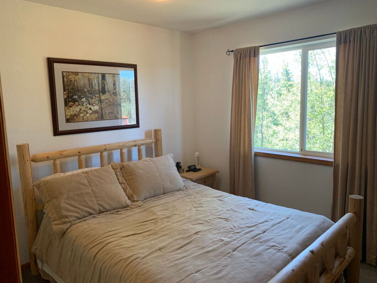 3 soveværelser, skrivebord, strygejern/strygebræt, Wi-Fi