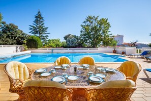 Pool - Casa Cúpula - Heated swimming pool, just 700m from golf course & clubhouse (Carvoeiro)