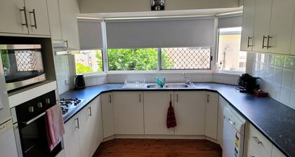 Spacious 3 bedroom apartment in a great location