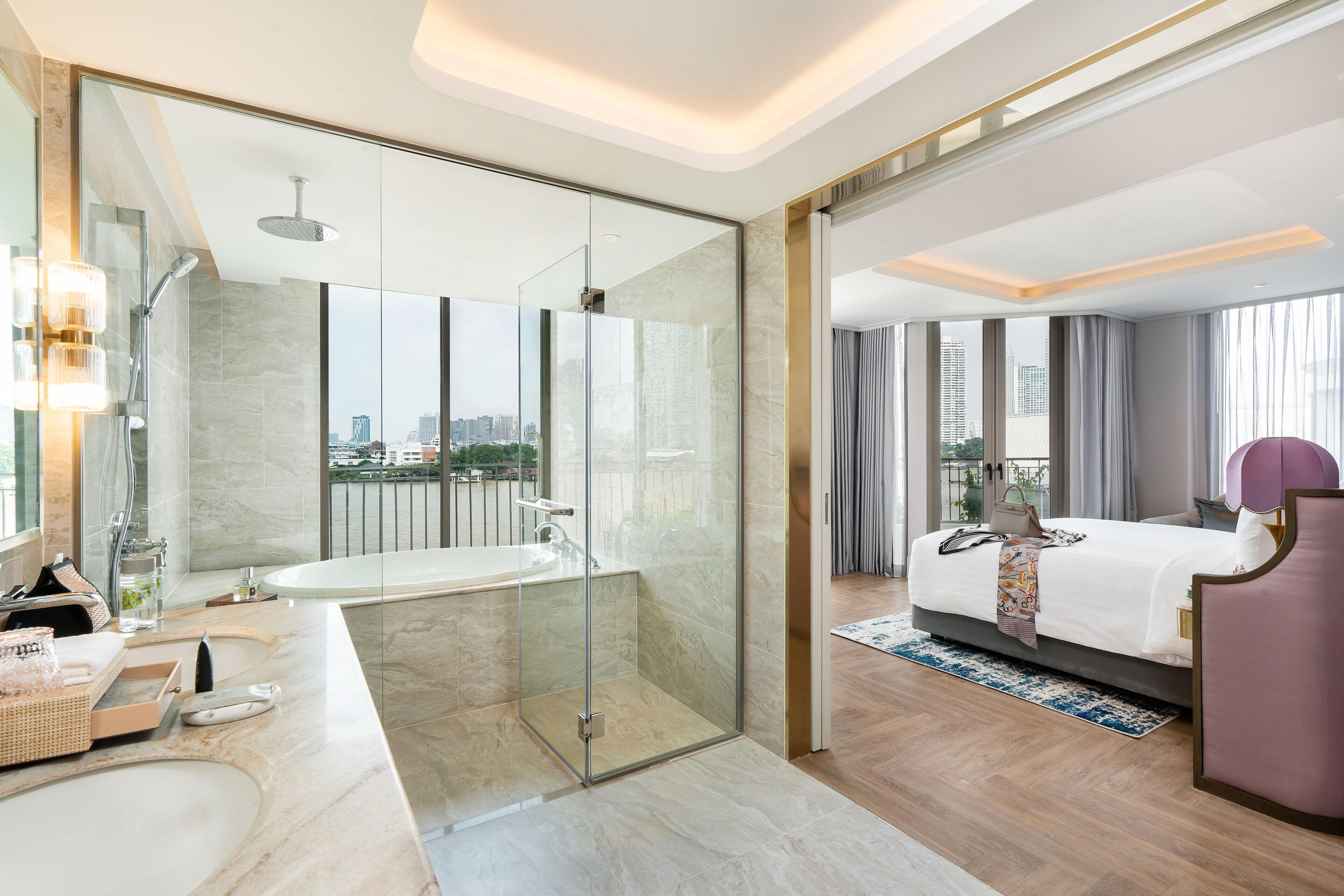 Presidential Suite | Bathroom | Eco-friendly toiletries, hair dryer, bathrobes, slippers