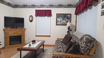 Smart TV, fireplace