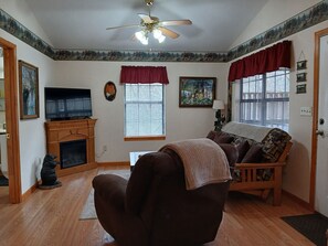 TV connectée, cheminée