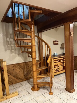 Interior - Back Roads Barn (Mena)