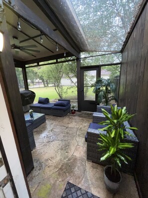 Terrace/patio - Mediterranean home close to Houston and the Ocean (Baytown)