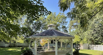 Loganberry Inn