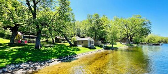Waterfront Cabin w/ Dock Access, Fishing & Kayaks
Beach Retreat - Cabin 3