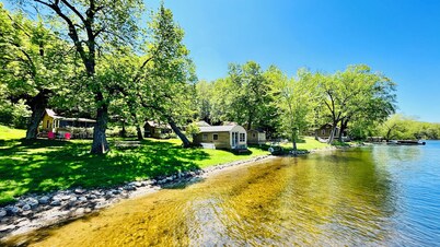 Waterfront Cabin w/ Dock Access, Fishing & Kayaks
Beach Retreat - Cabin 3