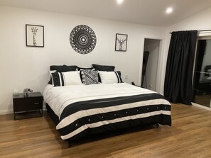 4 bedrooms, iron/ironing board, free WiFi, bed sheets