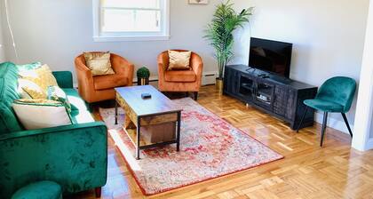 Modern 3BR with free parking near Revere Beach!!