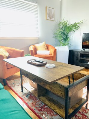 Interior - Modern 3BR with free parking near Revere Beach!! (Revere)