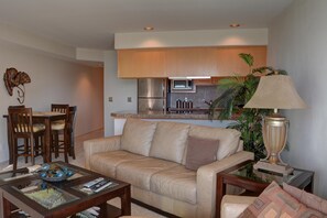 Living room - Waters Edge 104 (Lincoln City)