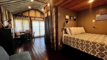 1 chambre, Wi-Fi gratuit, draps fournis