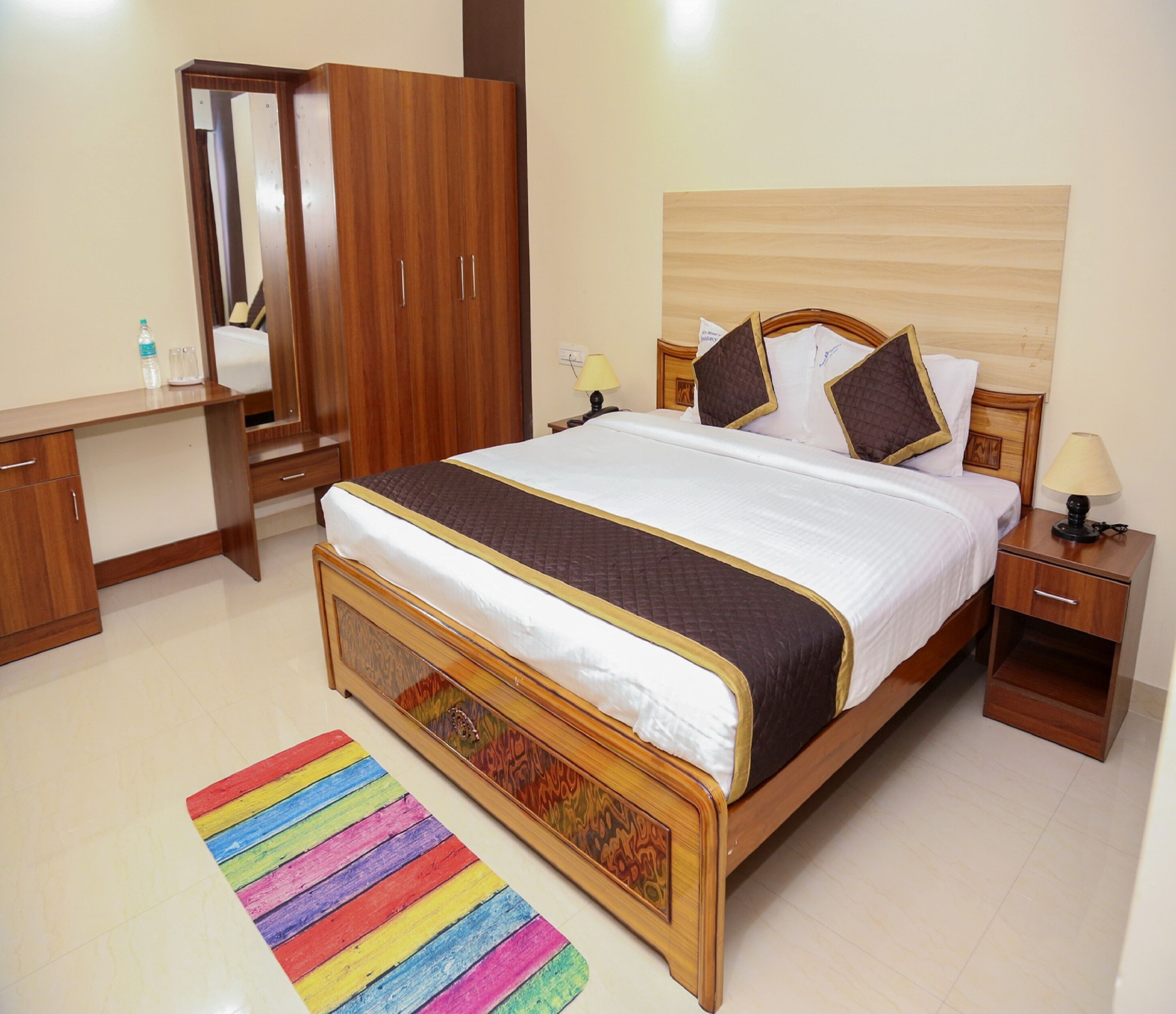 superior room | egyptian cotton sheets, premium bedding, desk, free wifi