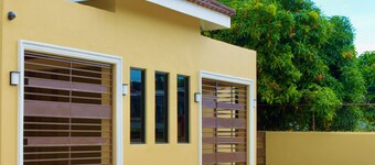 1Bdrm, A/C, Wi-Fi, Washer & Dryer - Spacious Apt