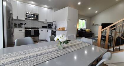 Newly remodeled home with game room, minutes from downtown Loveland