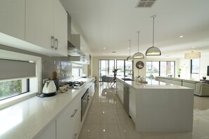 Silla alta para bebés, artículos de limpieza