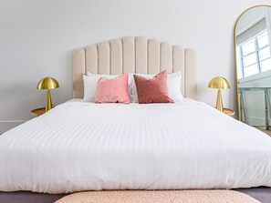 2 bedrooms, desk, iron/ironing board, WiFi - Boulevard 88 - Six (Bondi Beach)