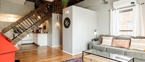 Smart TV y chimenea