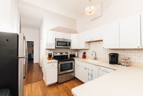 Microwave, oven, stovetop, dishwasher