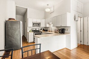 Microwave, oven, stovetop, dishwasher