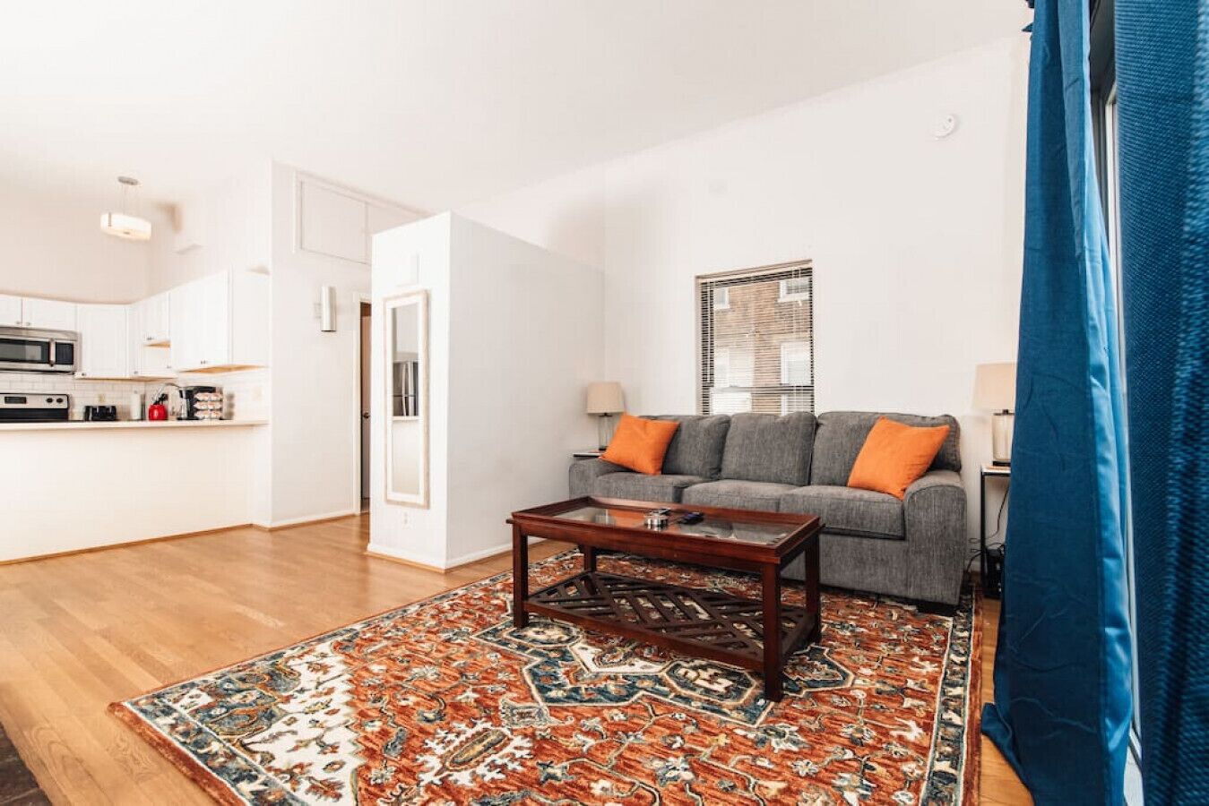 Smart TV, fireplace, DVD player