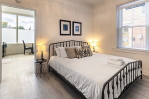 1 bedroom, desk, iron/ironing board, free WiFi