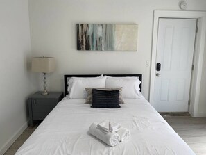 1 bedroom, desk, iron/ironing board, free WiFi