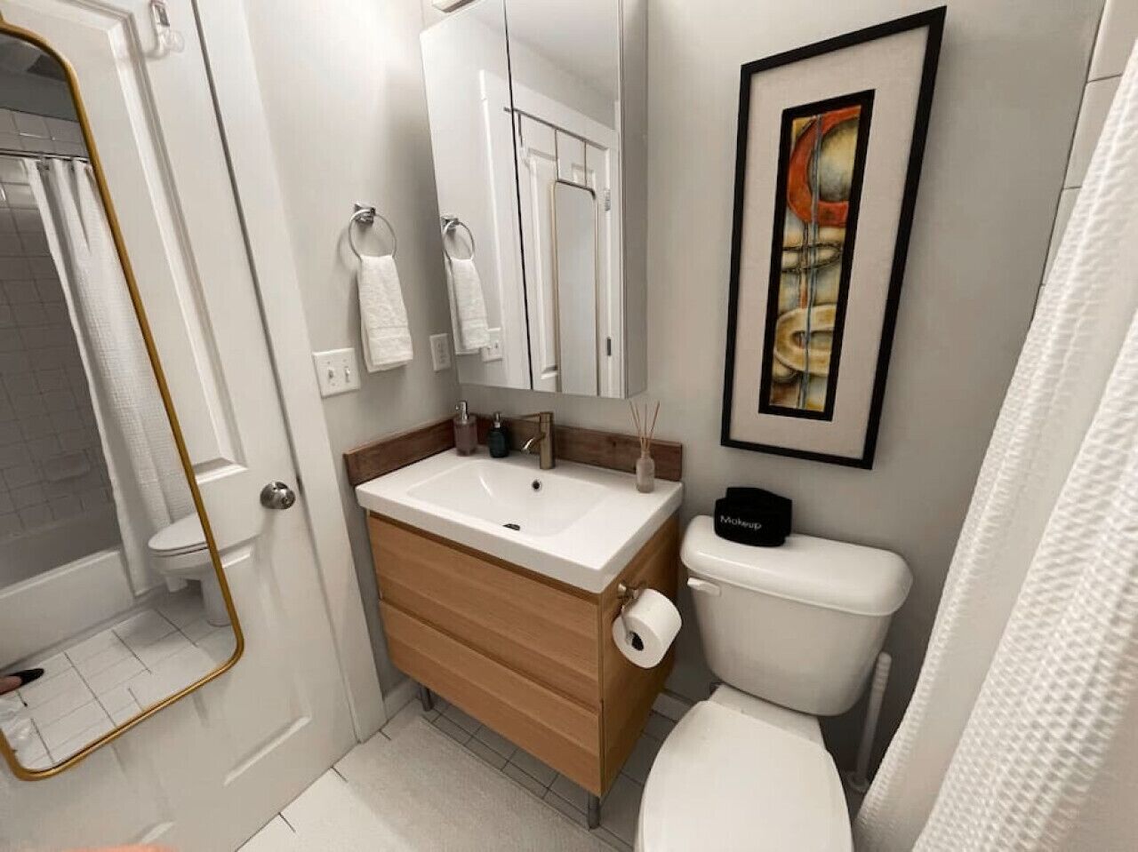 Hair dryer, towels