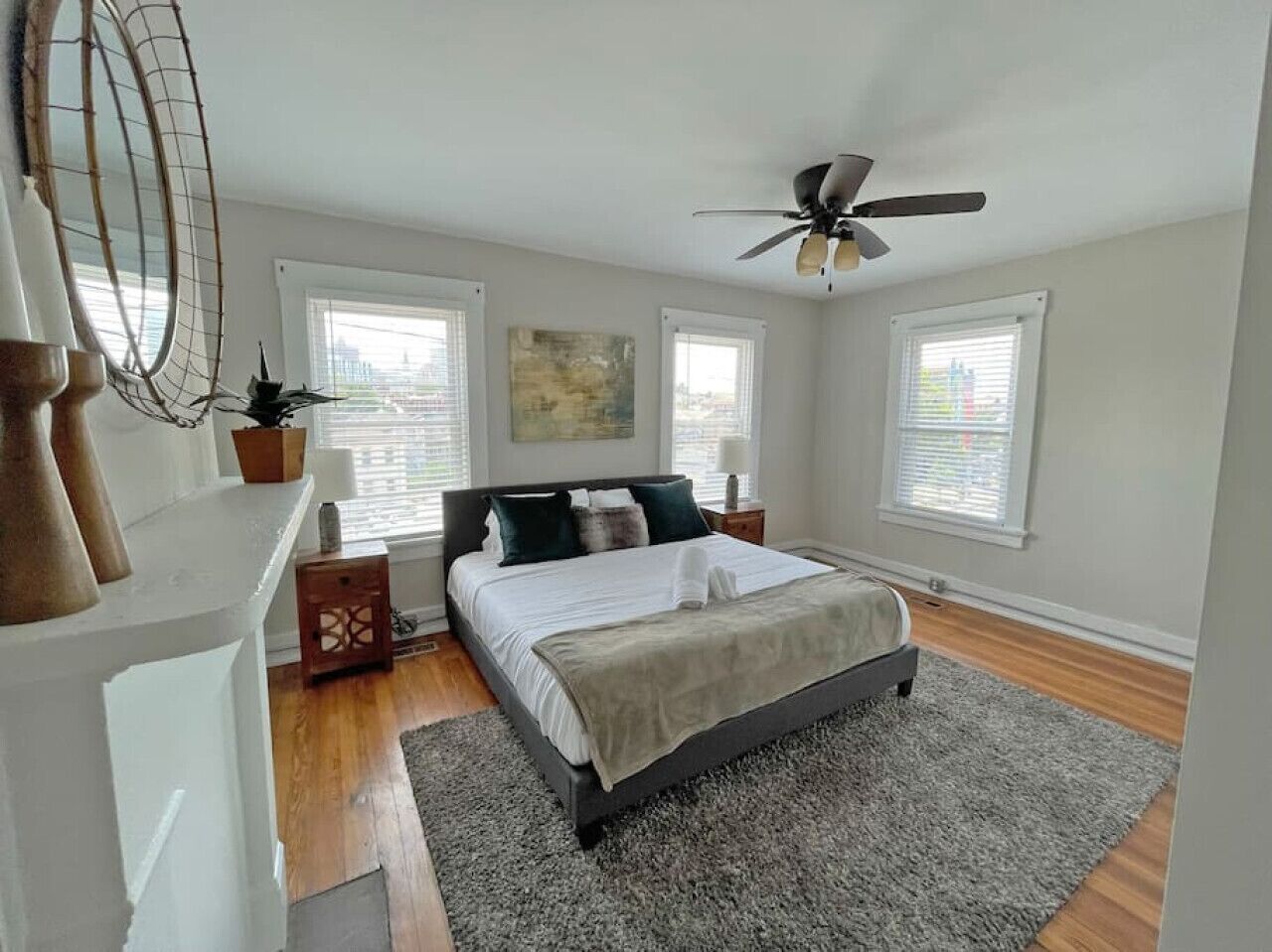 2 bedrooms, desk, iron/ironing board, free WiFi