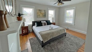 2 bedrooms, desk, iron/ironing board, WiFi (free)