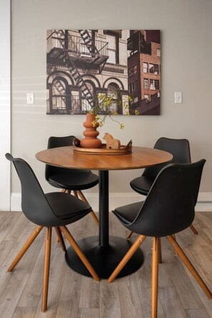 Dining - Beams of natural light in a walkable 2-bdrm condo (Cincinnati)