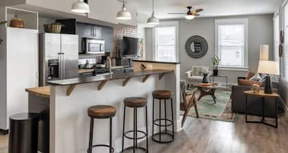 Beams of natural light in a walkable 2-bdrm condo