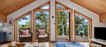 The Bluebell - Luxury Lodge With Hot Tub