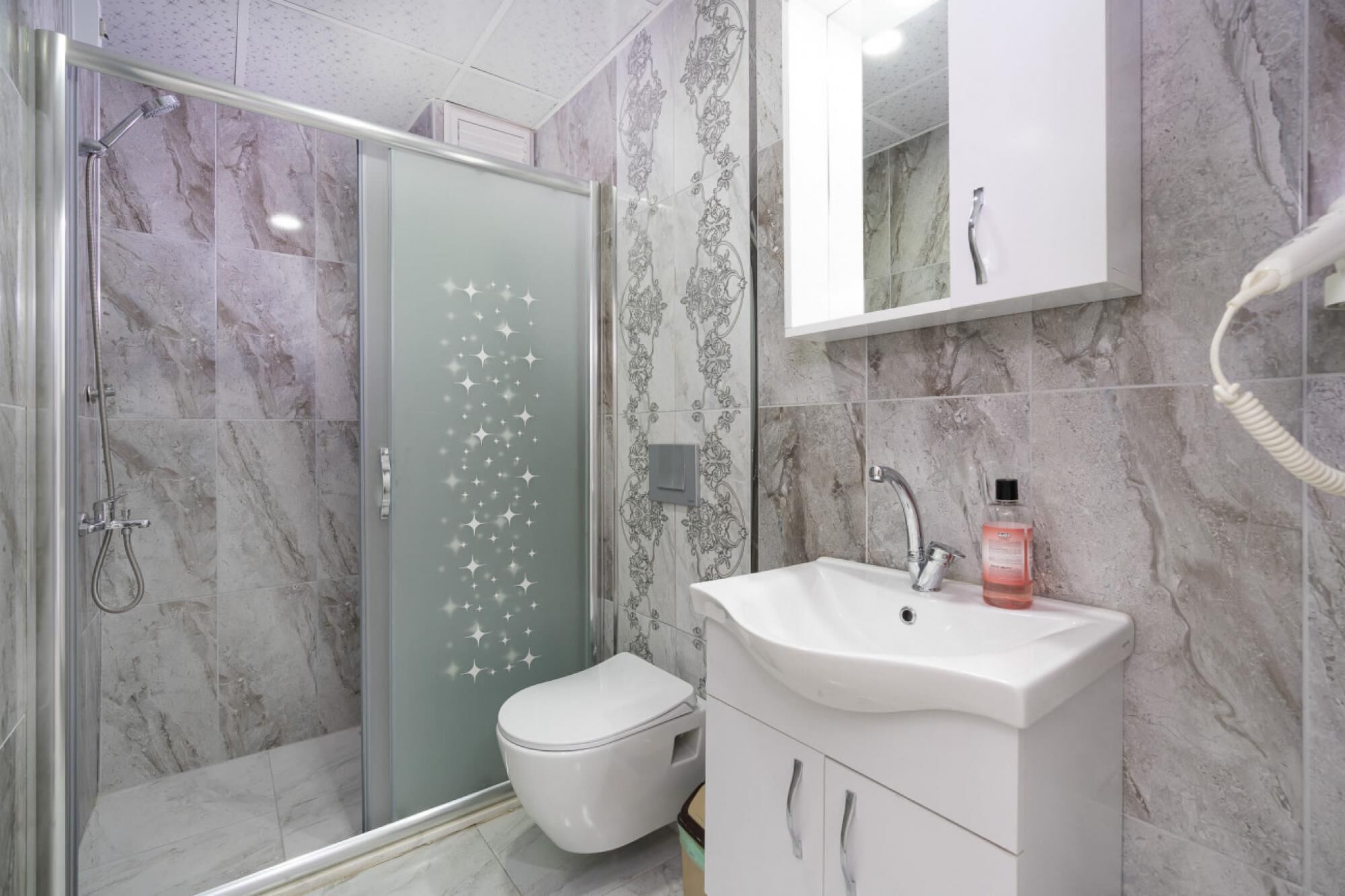 Foto - Villa w Jacuzzi, Private Pool, Garden in Antalya